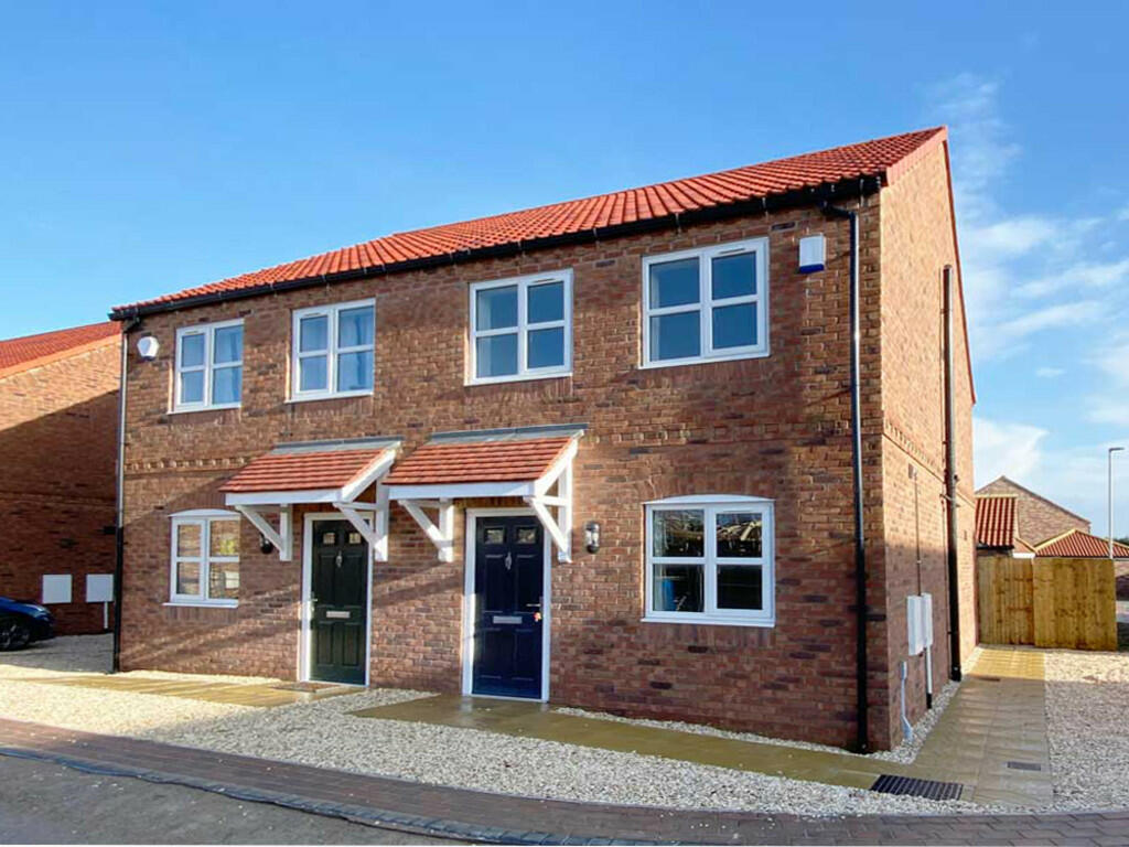 2 bedroom semidetached house for sale in The Pine, Dawnay Park