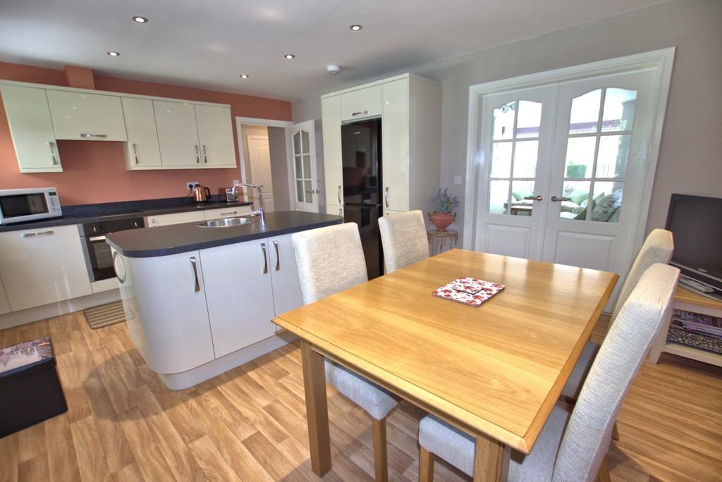3 bedroom detached bungalow for sale in Martongate, Bridlington, YO16