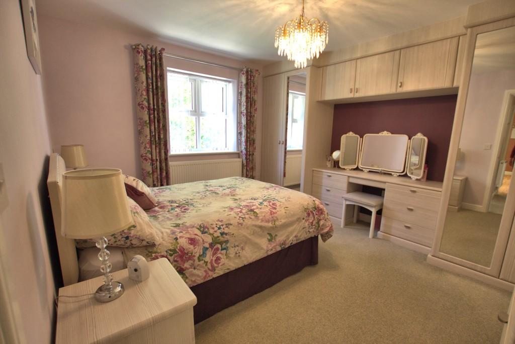 3 bedroom detached bungalow for sale in Martongate, Bridlington, YO16
