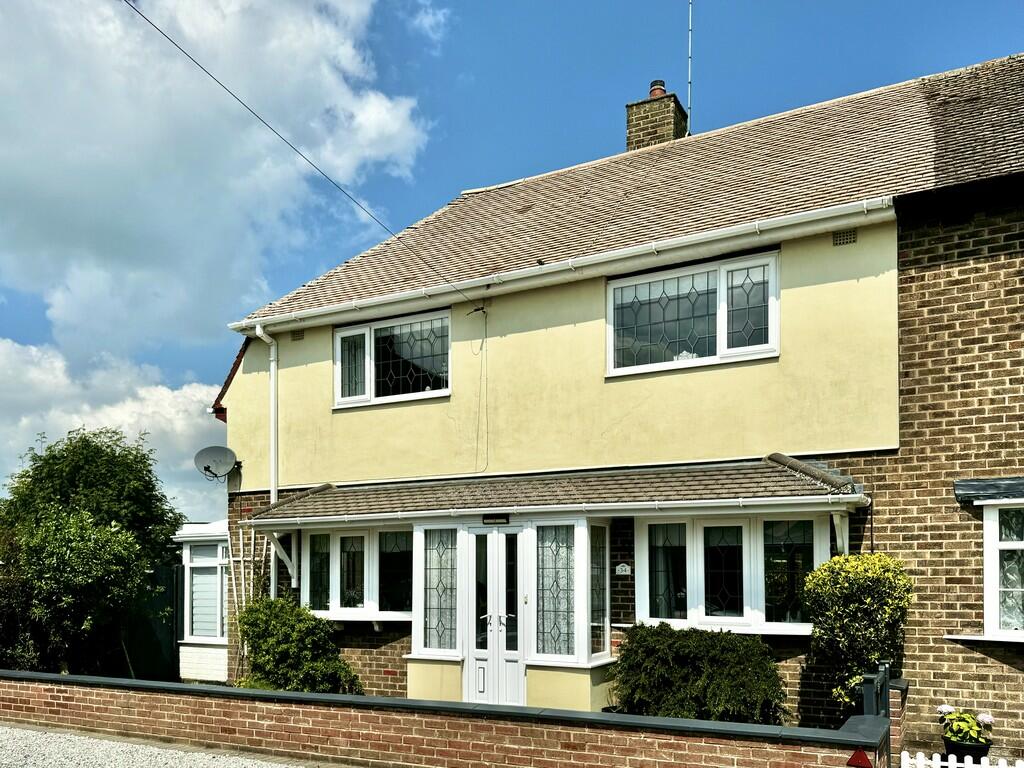 3 bedroom semidetached house for sale in Street, Bridlington, YO15