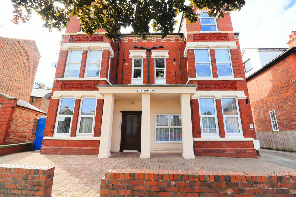 2 bedroom apartment for sale in St Johns Avenue, Bridlington, YO16
