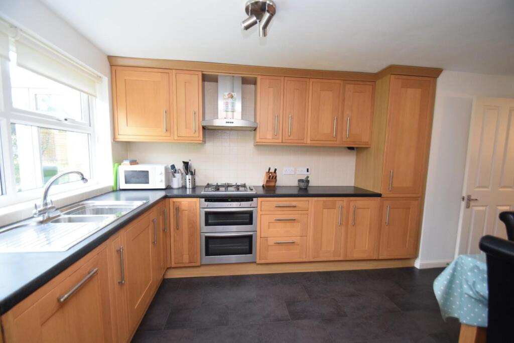 Additional property image - Dallaway Drive, Stone Cross, Pevensey