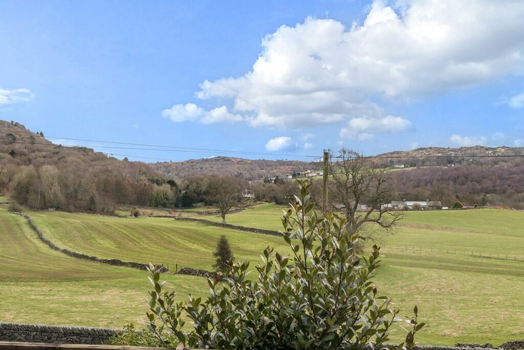 3 bedroom barn conversion for sale in 4 The Barns, Haverthwaite, Nr