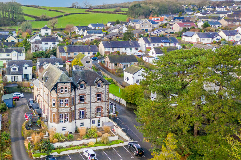 2 bedroom flat for sale in Flat 1b Kents Bank Apartments, 96 Kentsford