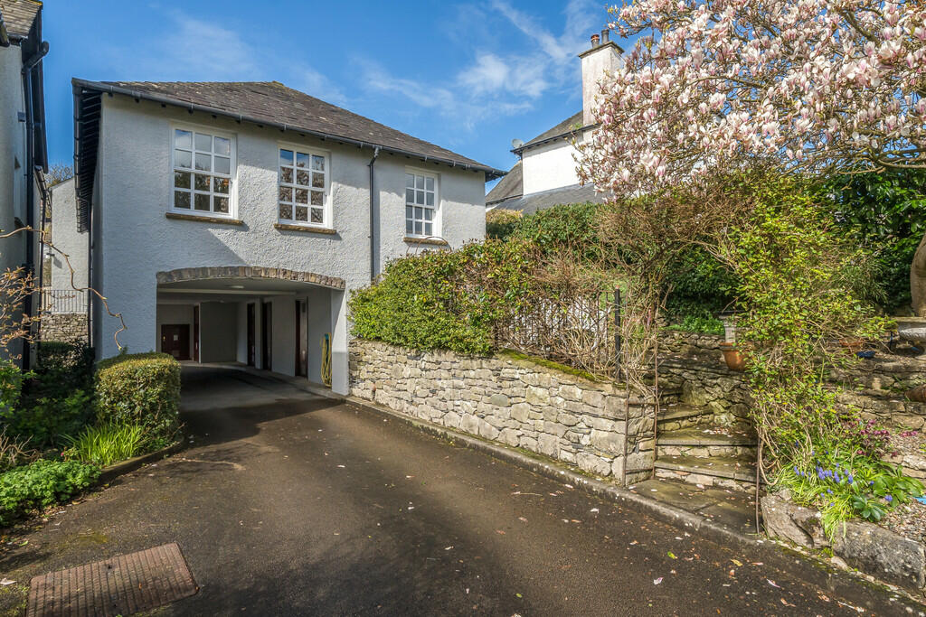 3 bedroom apartment for sale in 8 Kents Bank House, Kentsford Road