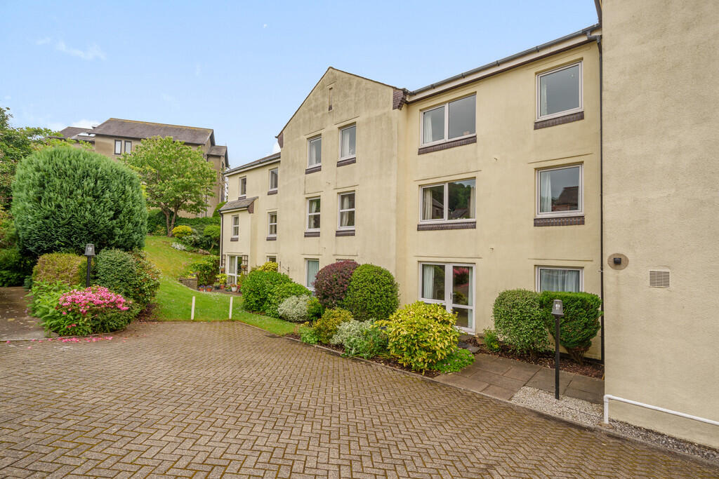 Main image of property: 24 Strand Court, The Esplanade, Grange-over-Sands, Cumbria, LA11 7HH