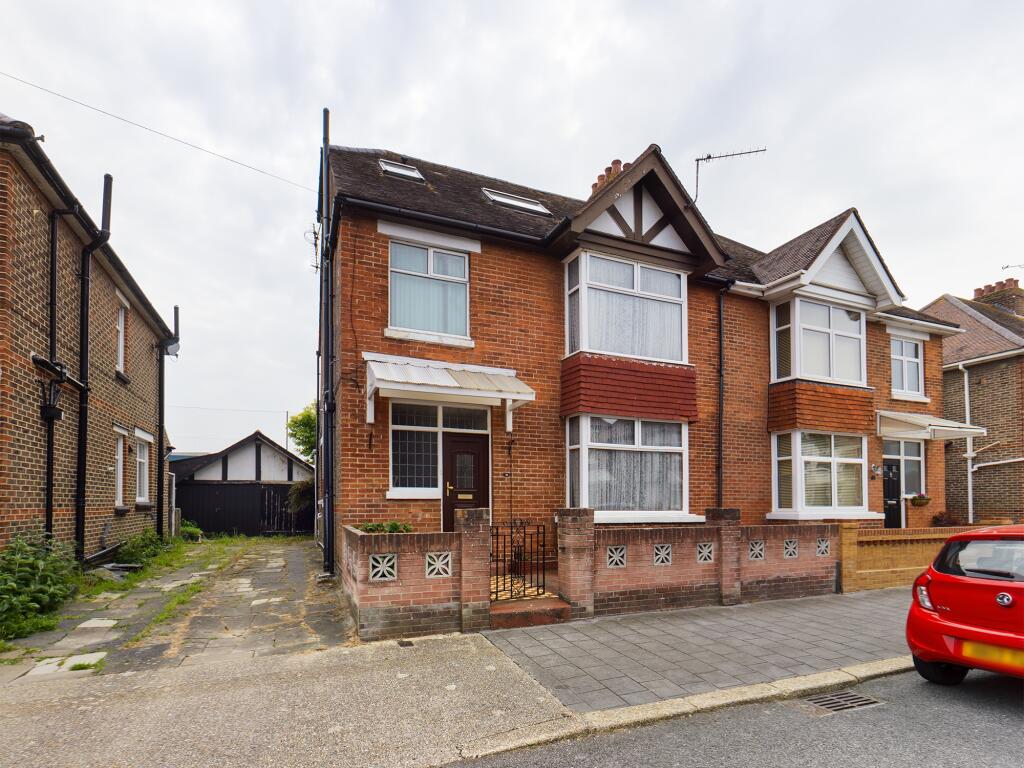 4 bedroom semi-detached house for sale in Northwood Road, Hilsea, Portsmouth, PO2