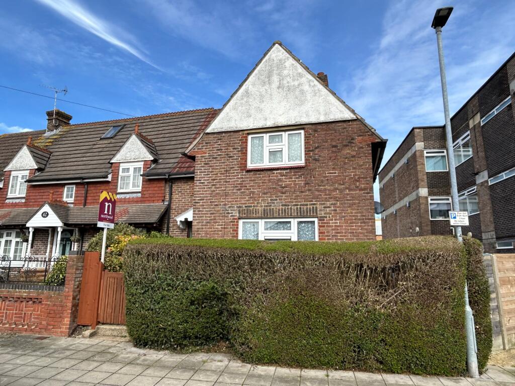 3 bedroom end of terrace house for sale in Medina Rd, Cosham, Portsmouth, PO6