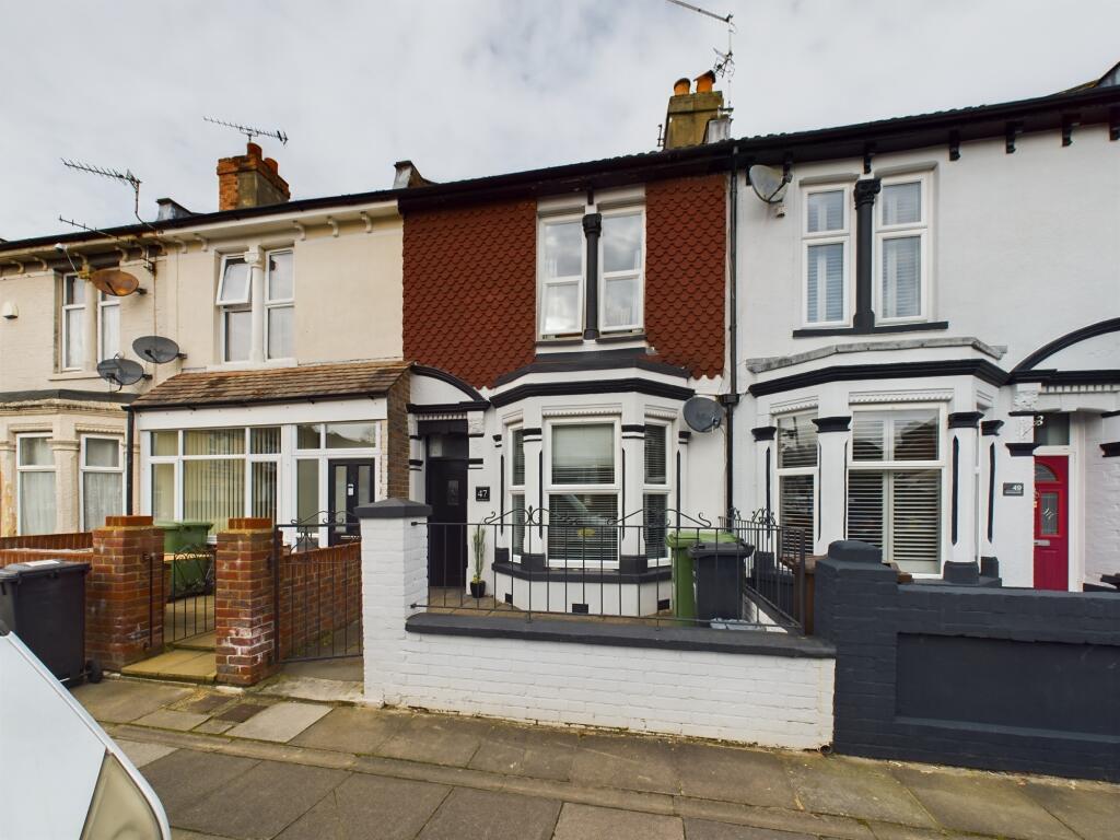 3 bedroom terraced house for sale in New Road East, Copnor, Portsmouth, PO2