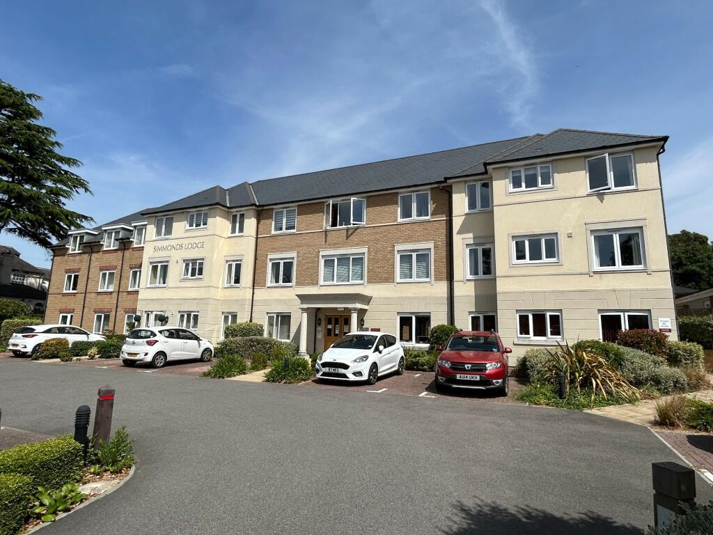 1 bedroom flat for sale in Havant Road, Cosham, Portsmouth, PO6