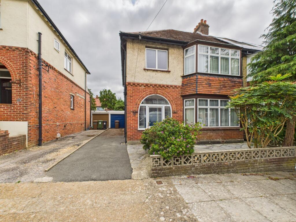 Main image of property: Walberton Avenue, Cosham, Portsmouth, PO6