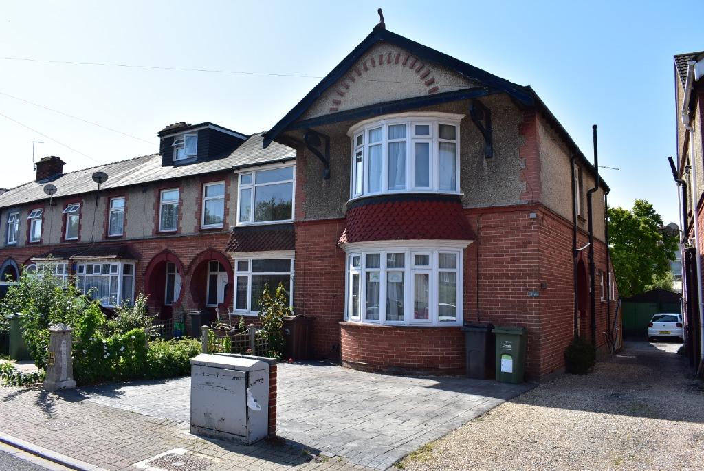 3 bedroom end of terrace house for sale in Hawthorn Crescent, Cosham