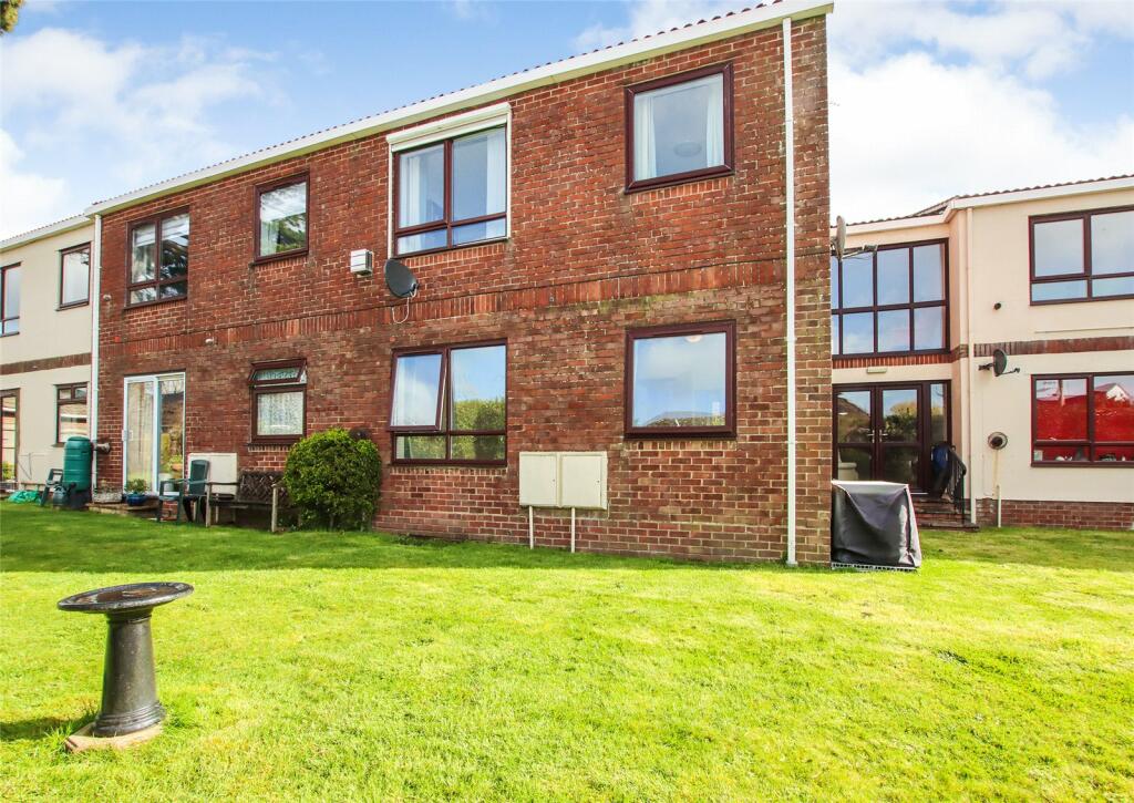1 bedroom apartment for sale in Whitefield Road, New Milton, Hampshire, BH25