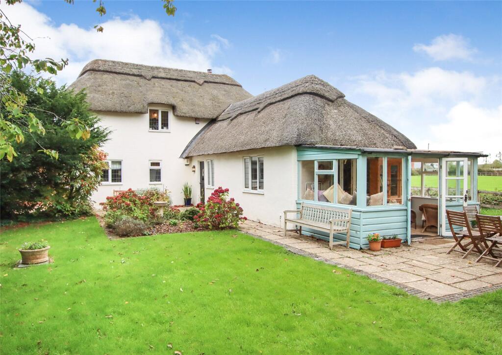 Main image of property: Middle Road, Tiptoe, Lymington, Hampshire, SO41