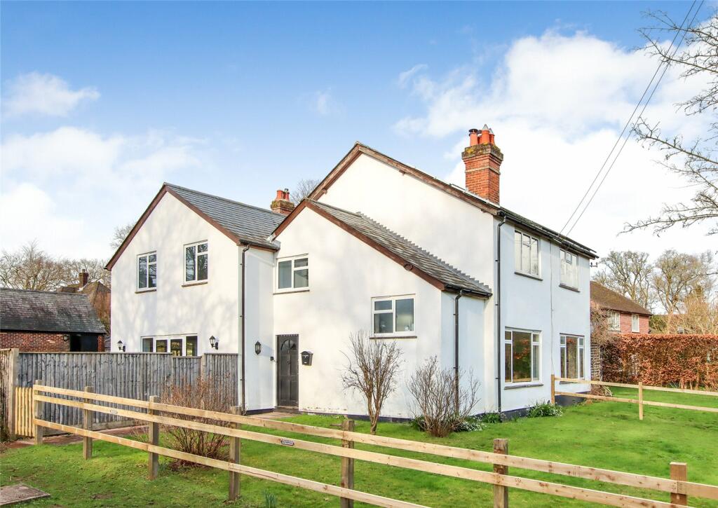 4 bedroom semidetached house for sale in Armstrong Road, Brockenhurst