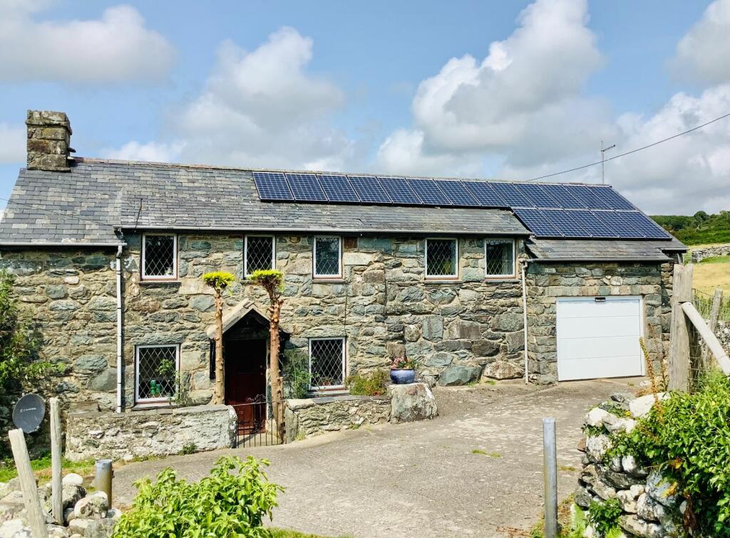 3 bedroom cottage for sale in Tyddyn Bach, Dyffryn Ardudwy LL44 2RQ, LL44