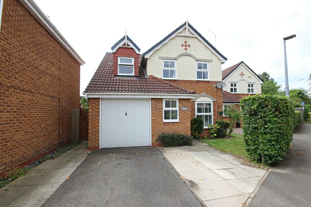 3 bedroom detached house for sale in Whitefields Close, Beverley, HU17