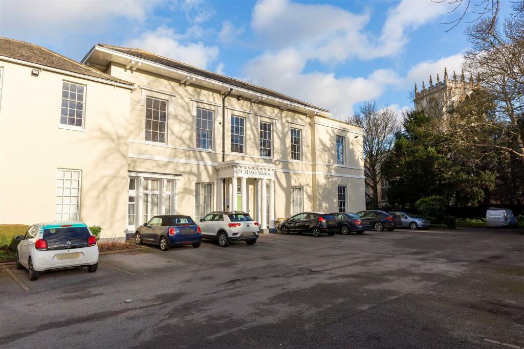2 bedroom flat for sale in St. Marys Manor, North Bar Within, Beverley