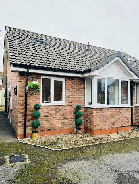 2 bedroom semi-detached bungalow for sale in Astral Gardens, Sutton-On-Hull, Hull, HU7