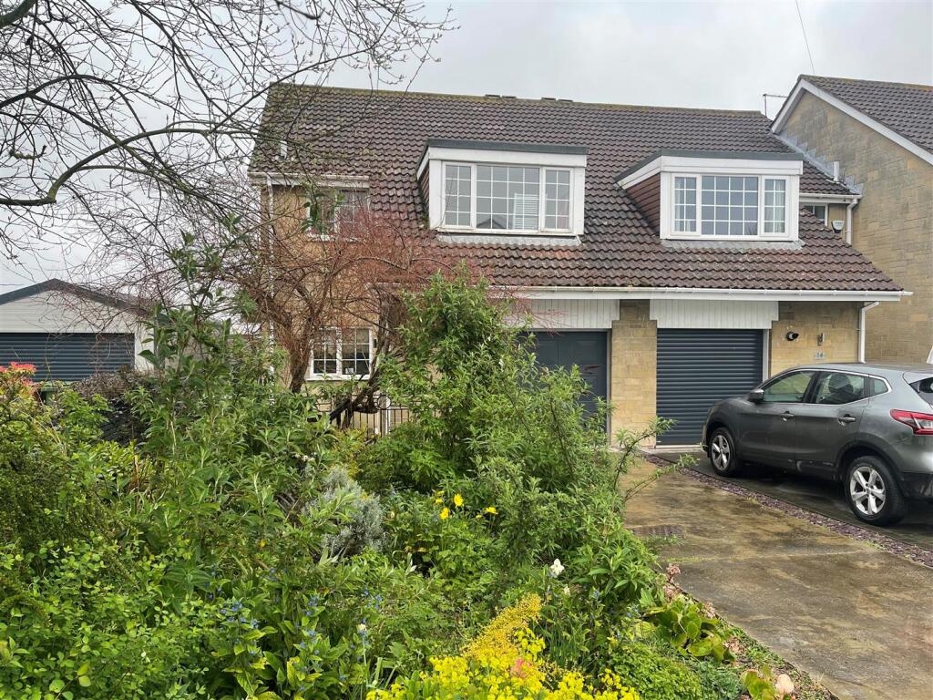 Main image of property: Mere Way, Swanland