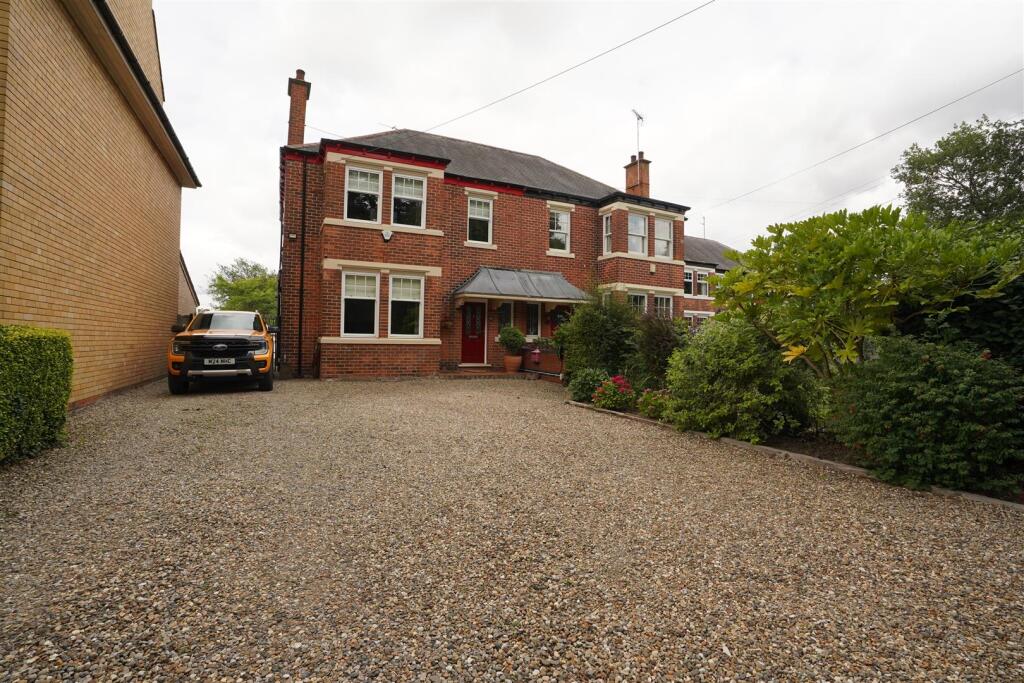 Main image of property: Beverley Road, Hull