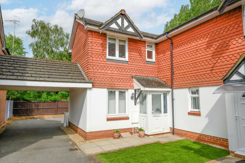 2 bedroom house for sale in Eyston Drive, Weybridge, KT13