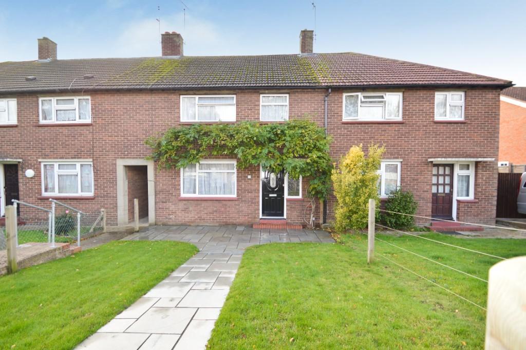 3 bedroom terraced house for sale in Sandy Lane, WaltonOnThames