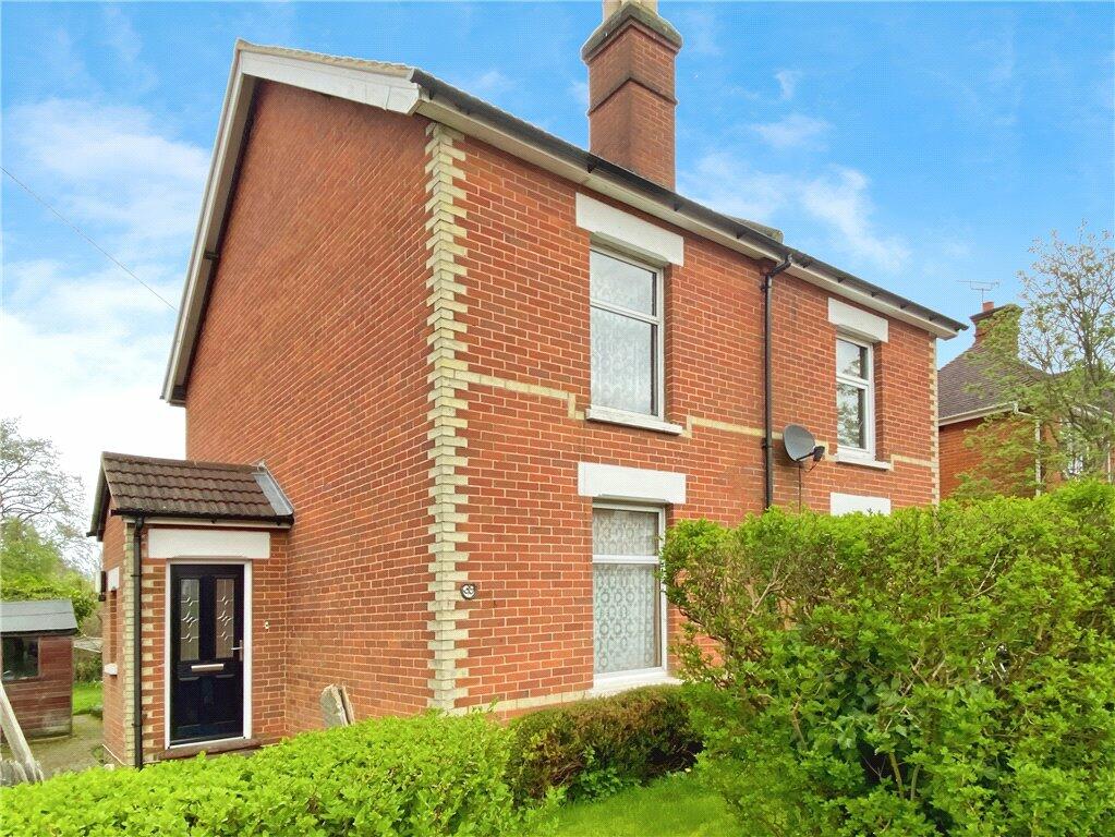 2 bedroom semidetached house for sale in Church Road East, Crowthorne