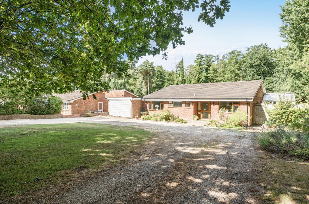 Main image of property: Soldiers Rise, Finchampstead, Wokingham