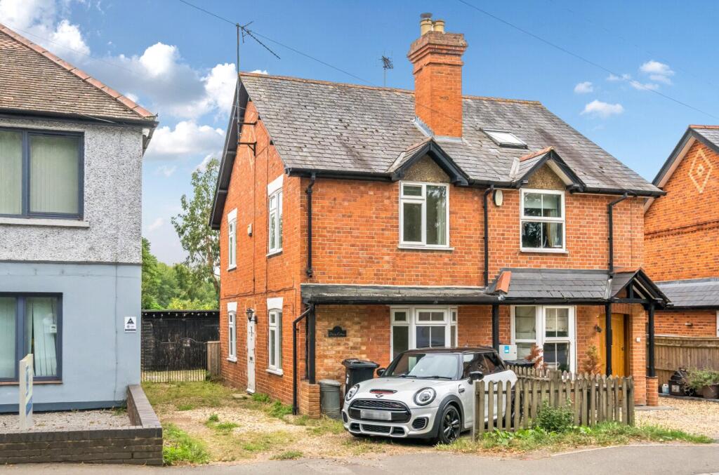 Main image of property: Reading Road, Eversley, Hook