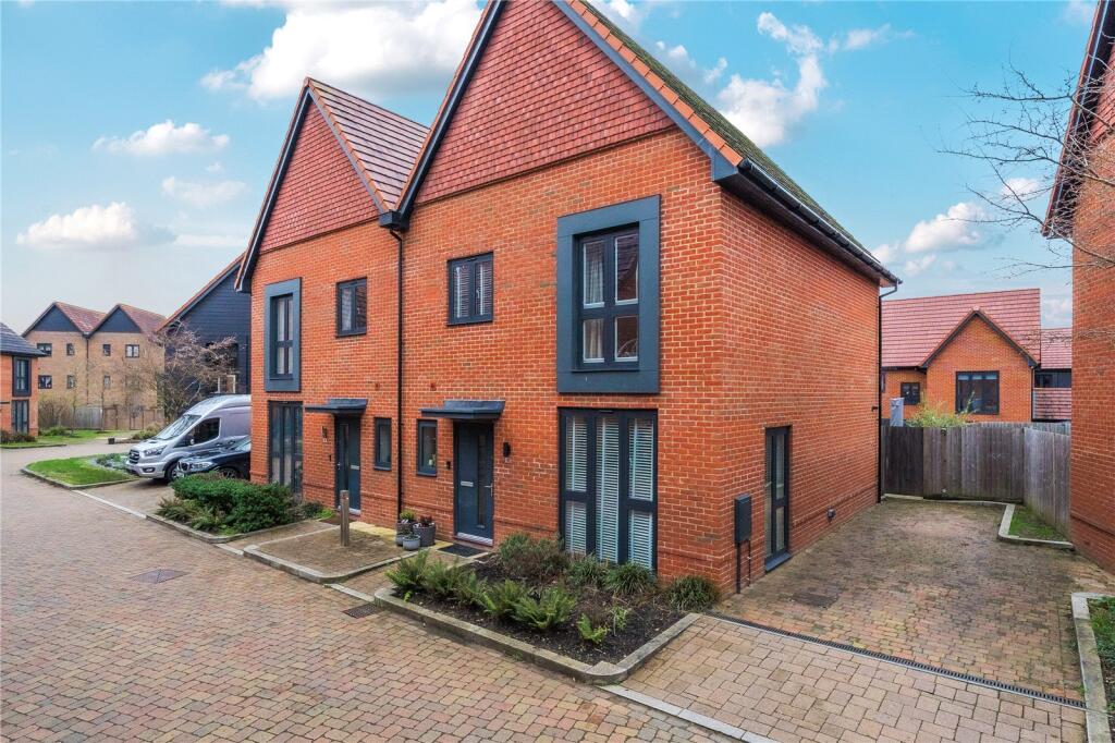 Main image of property: Stirling Close, Crowthorne, Berkshire
