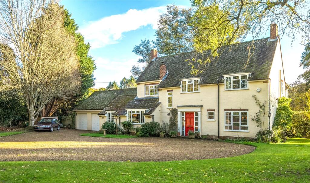 Main image of property: Fleet Hill, Finchampstead, Wokingham