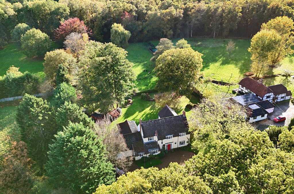 Main image of property: Fleet Hill, Finchampstead, Wokingham