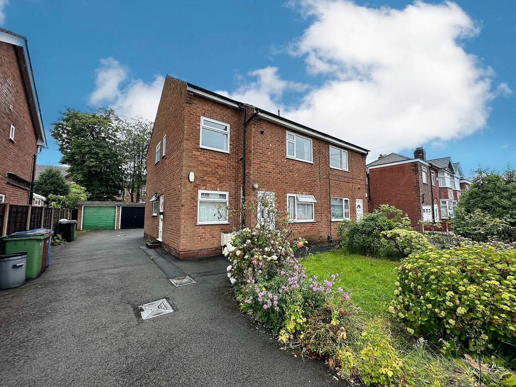 2 bedroom apartment for sale in Hayburn Road, Offerton, Stockport, SK2