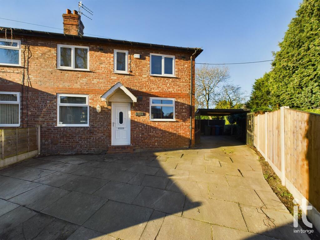 3 bedroom semidetached house for sale in Acorn Avenue, Cheadle, SK8
