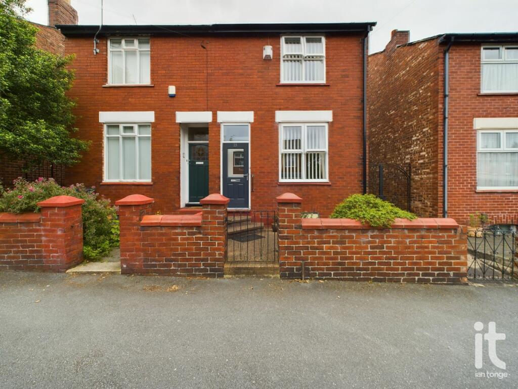 2 bedroom semidetached house for sale in Hillington Road, Edgeley