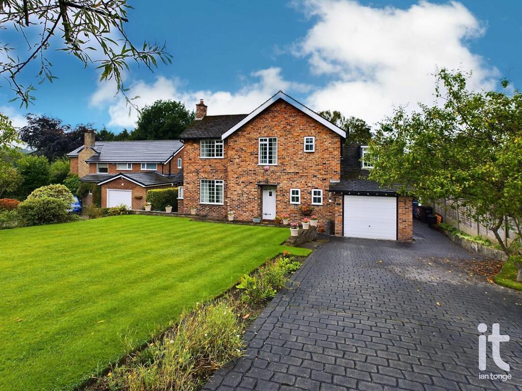 4 bedroom detached house for sale in Fletcher Drive, Disley, Stockport, SK12