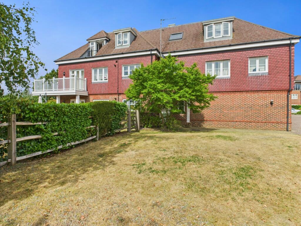Main image of property: Upper Meadow, Hedgerley Lane, Gerrards Cross, Buckinghamshire, SL9