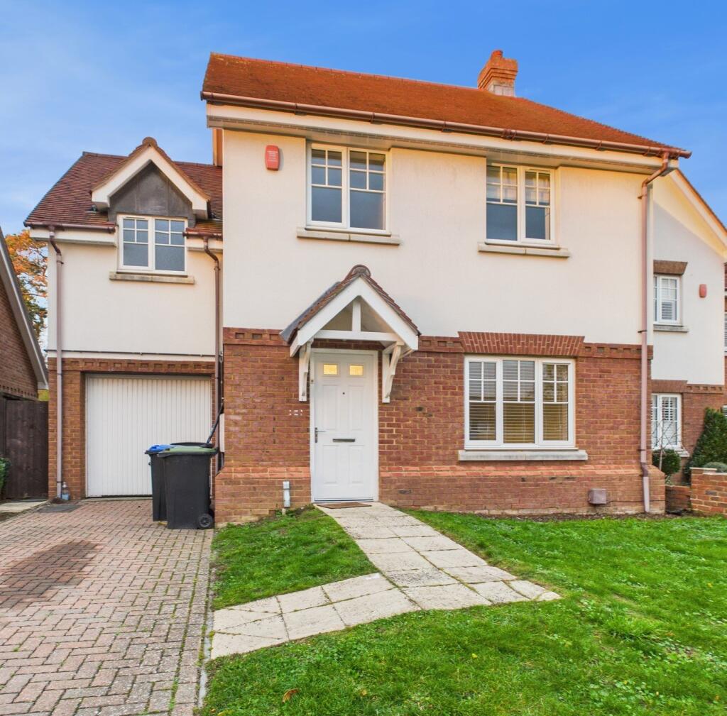 Main image of property: Pennylets Green, Stoke Poges, Buckinghamshire, SL2