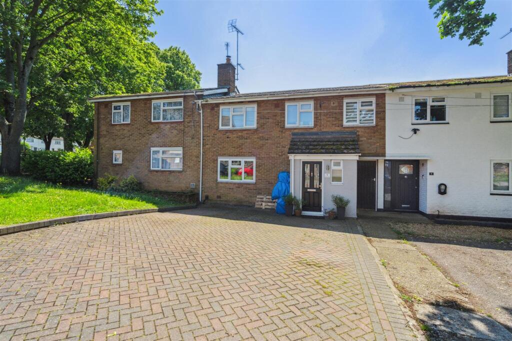 Main image of property: Claymores, Stevenage