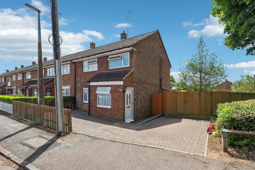 Main image of property: Collenswood Road, Stevenage