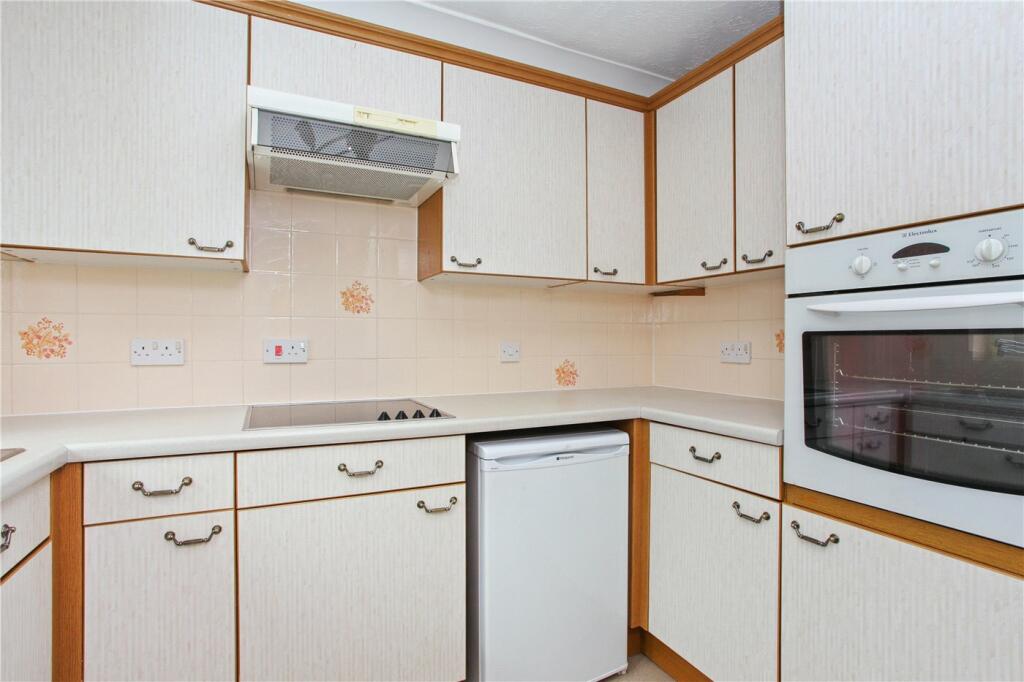 Additional property image - Station Road West, Canterbury, Kent, CT2