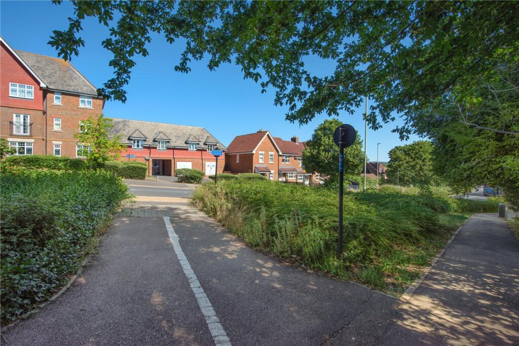 Main image of property: Gravelly Field, Ashford, Kent, TN23