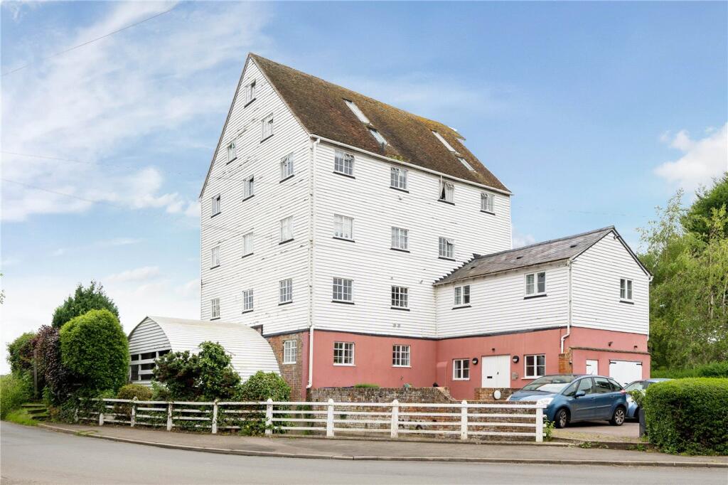 Main image of property: The Green, Wickhambreaux, Canterbury, Kent, CT3