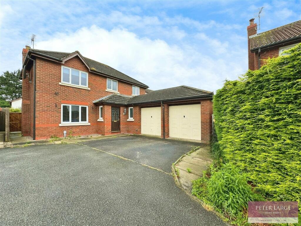 4 bedroom detached house for sale in 3 Maes y Gog, Rhyl, Denbighshire