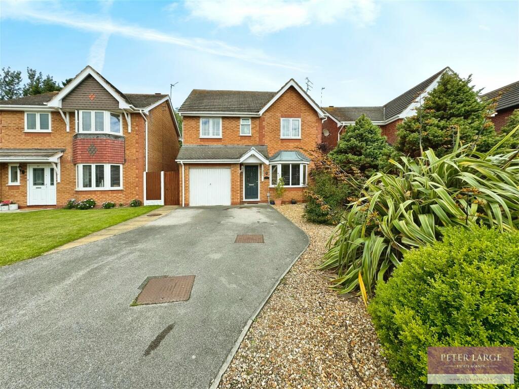 4 bedroom detached house for sale in 39 Owain Glyndwr, Kinmel Bay, LL18