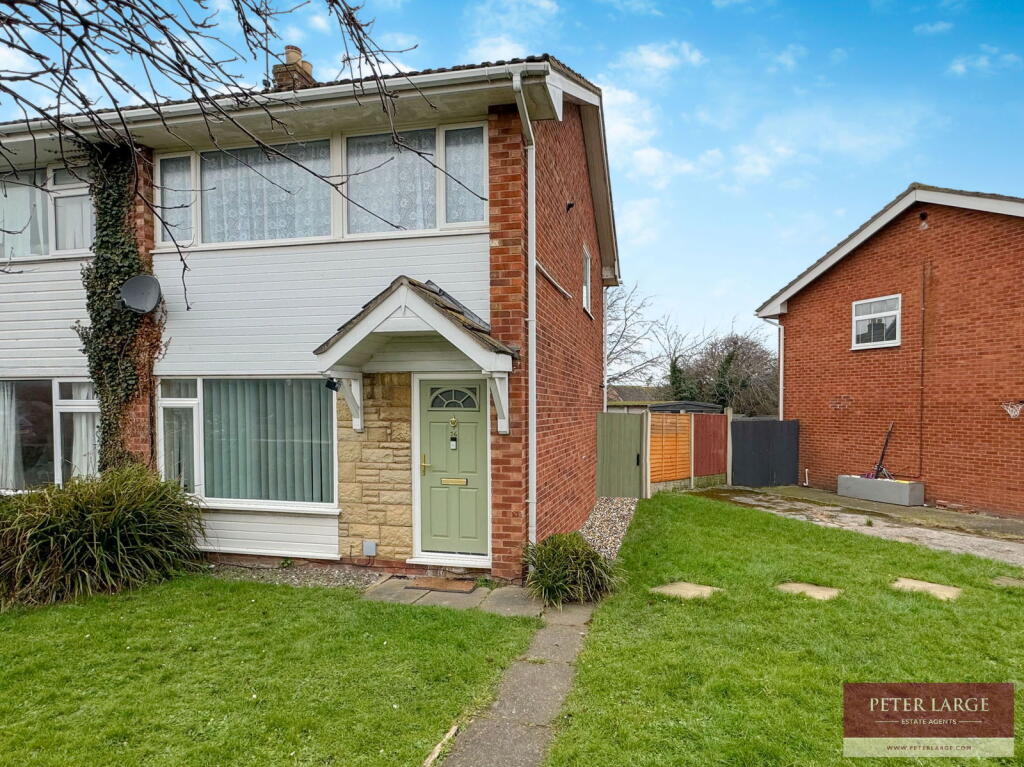 Main image of property: 16 Llewelyn Court, Rhyl, LL18 4NR