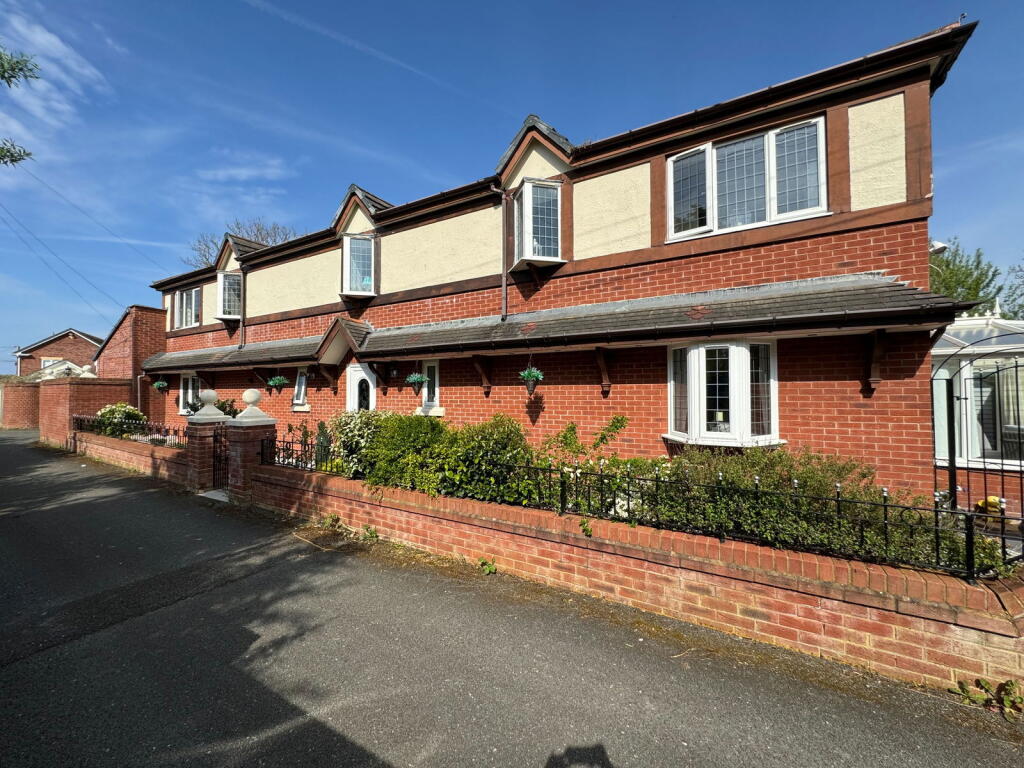 Main image of property: Riverside Cottage, Gwellyn Avenue, Kinmel Bay, LL18 5HR