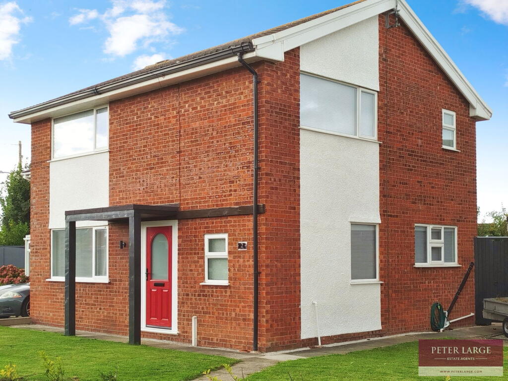 Main image of property: 2 Llys Tudur, Rhyl, LL18 4AX