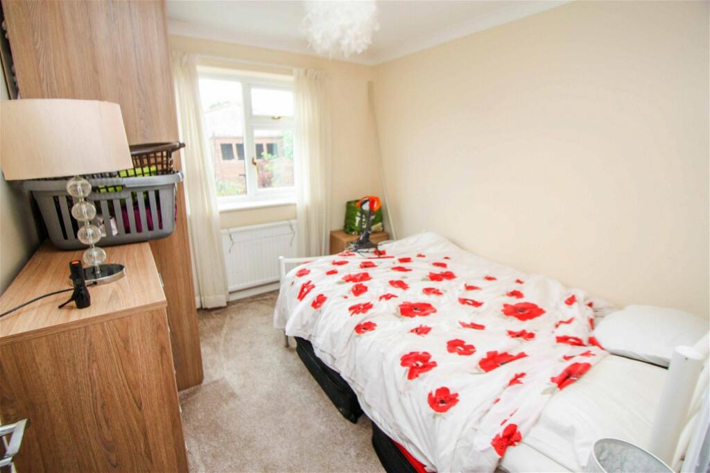 3 bedroom detached bungalow for sale in Rhodfa Cregyn, Belgrano